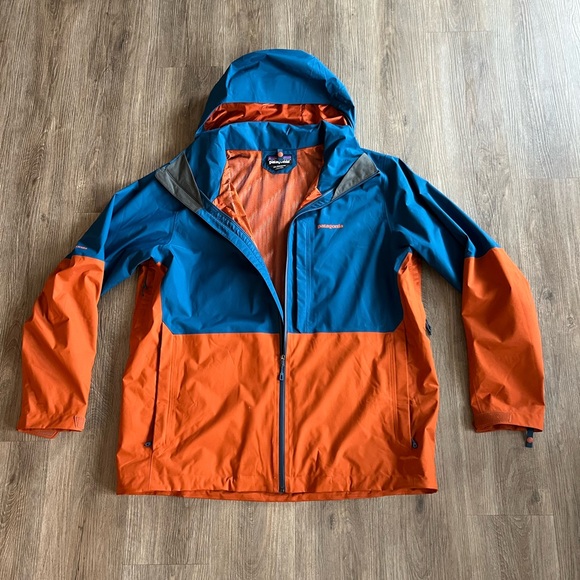 Patagonia Men's Vibrant Blue and Orange Raincoat - Picture 1 of 15
